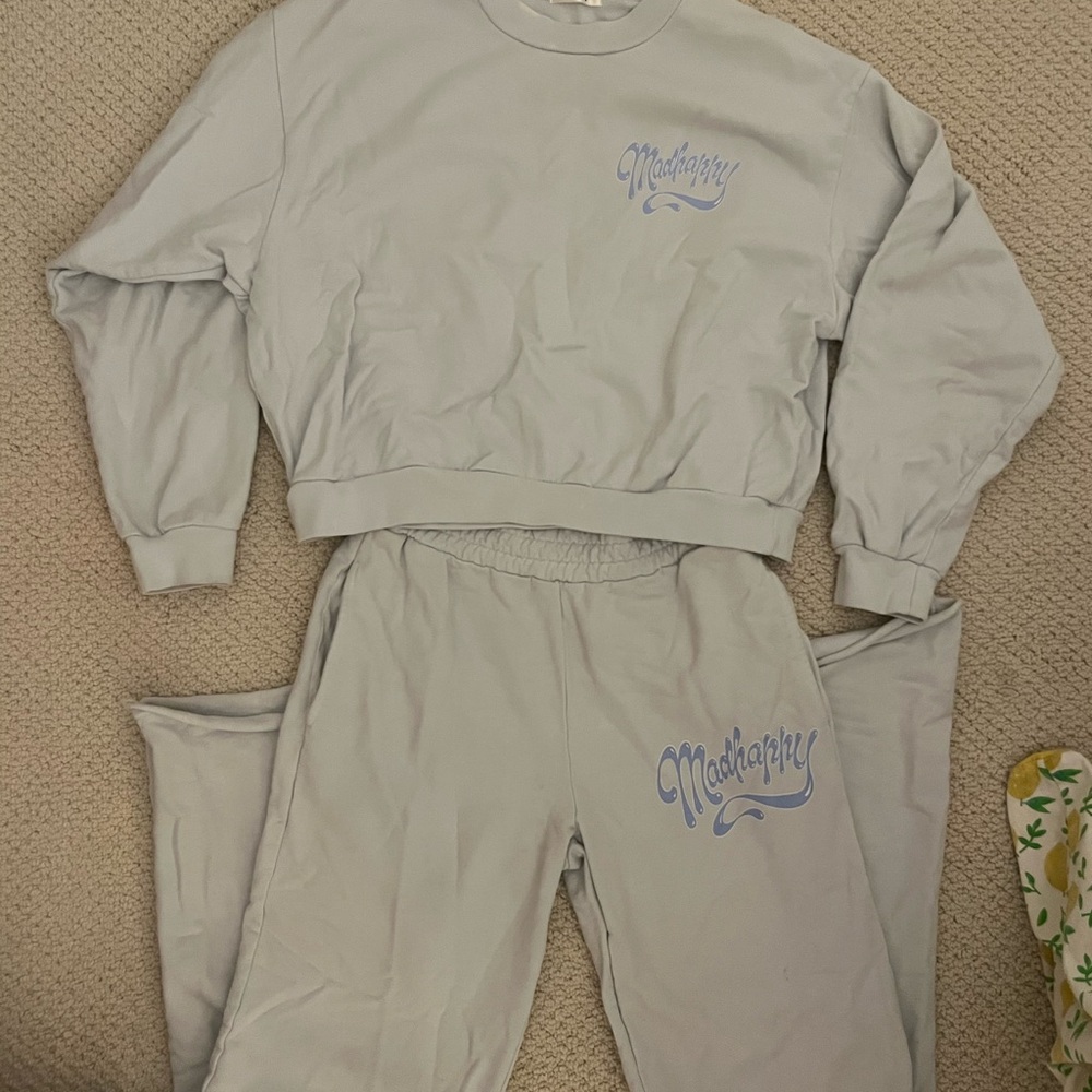 Madhappy sweat suit!!